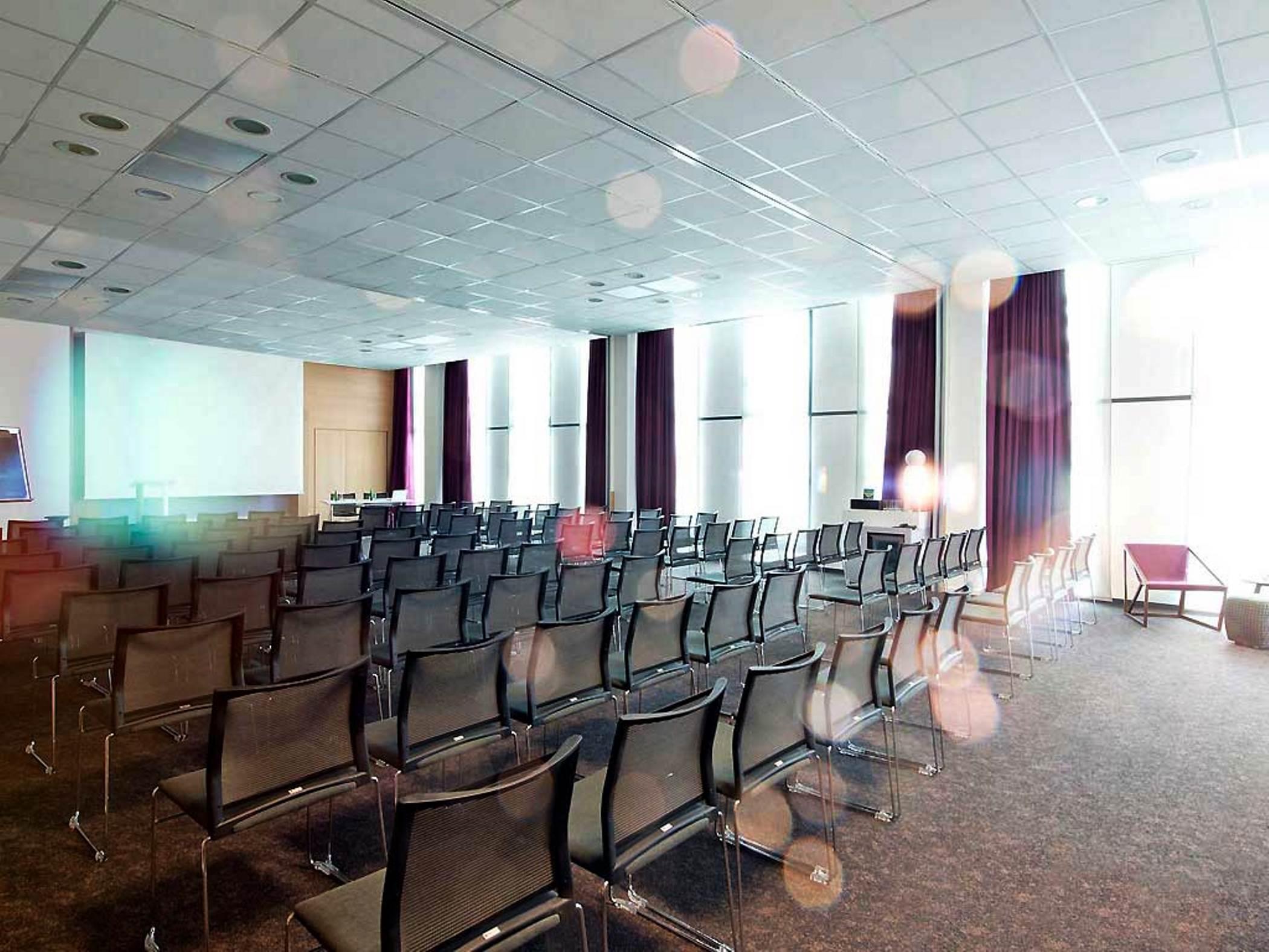 Novotel Lodz Centrum Bagian luar foto